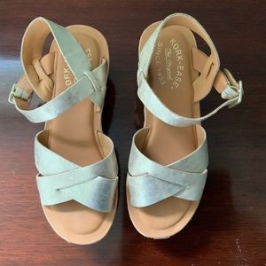 COPY - Kork Ease Ava Soft Gold metallic Sandal